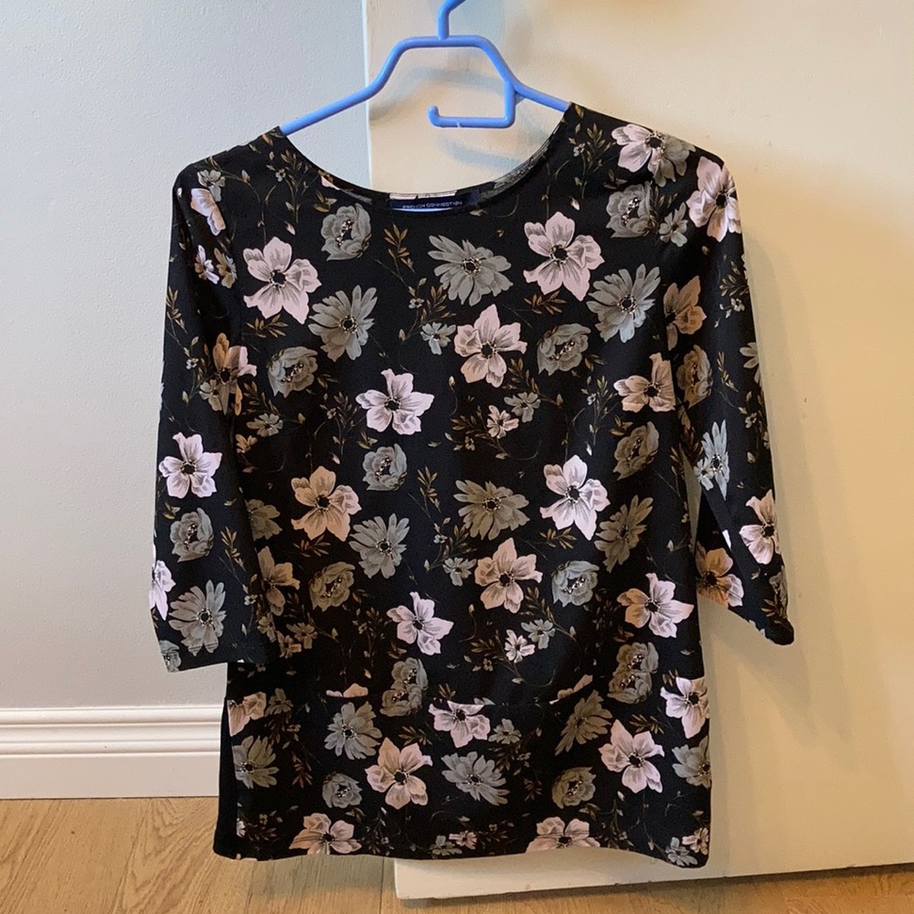 French connection 3/4 length sleeve floral top